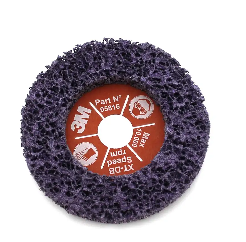 3M SCOTCH-BRITE CLEAN & STRIP DISQUE FIBRE 115X22MM POUR UN ENLèVEMENT EFFICACE DE LA ROUILLE ET DE LA PEINTURE