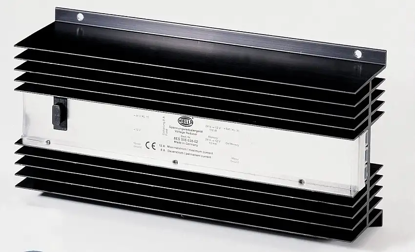 RELAIS RéDUCTEUR DE TENSION HELLA 24V VERS 12V AVEC SORTIE CONSTANTE DE 8A